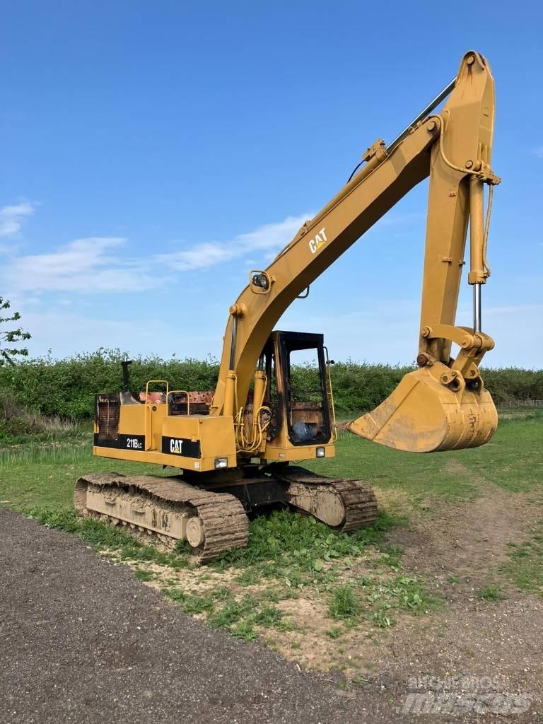 CAT 211 B LC Bageri gusjeničari