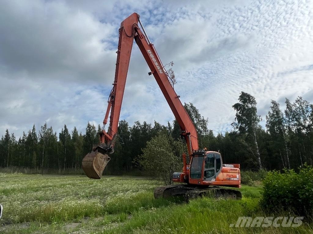 Doosan DX 225 LC Bageri dugog dosega
