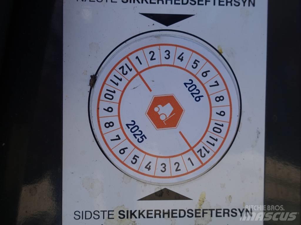 Nissan FGD 02A30Q Dizelski viličari