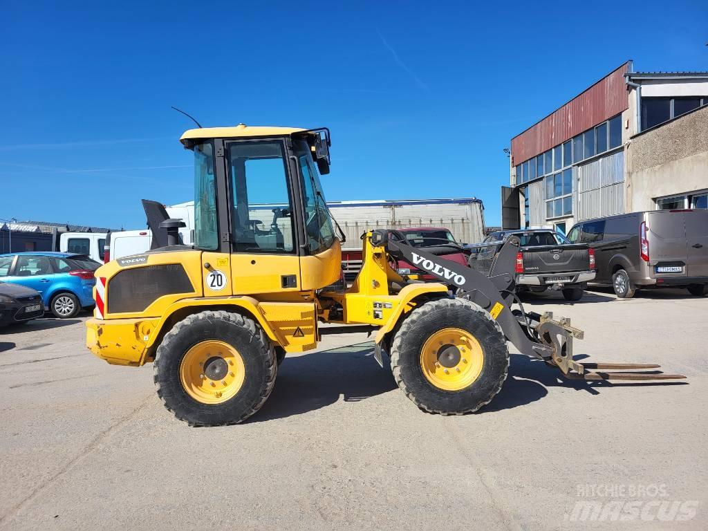 Volvo L 30 G Utovarivači na kotačima