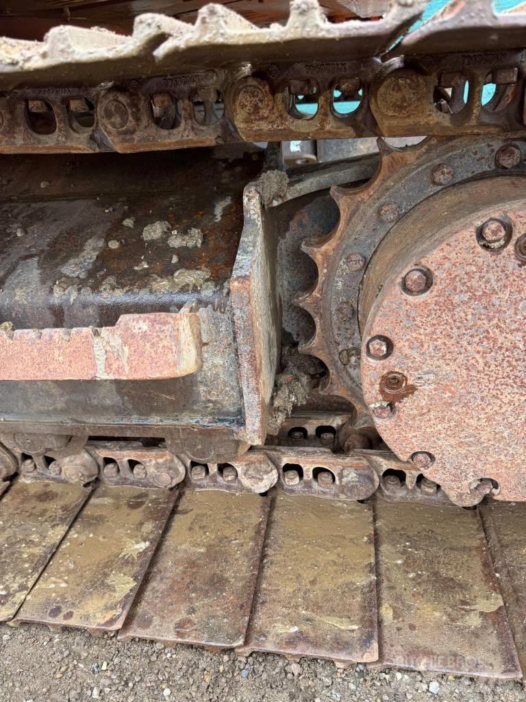 Hitachi ZX 135 US-5B Bageri gusjeničari