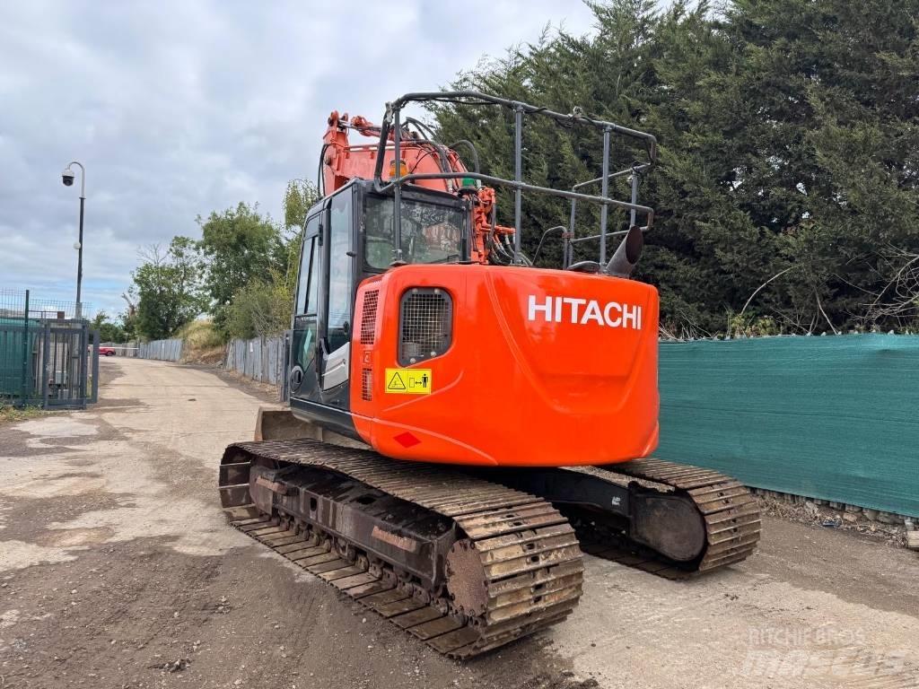 Hitachi ZX 135 US-5B Bageri gusjeničari