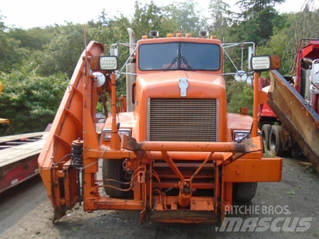 Kenworth T 400 Sniježne daske i  plugovi
