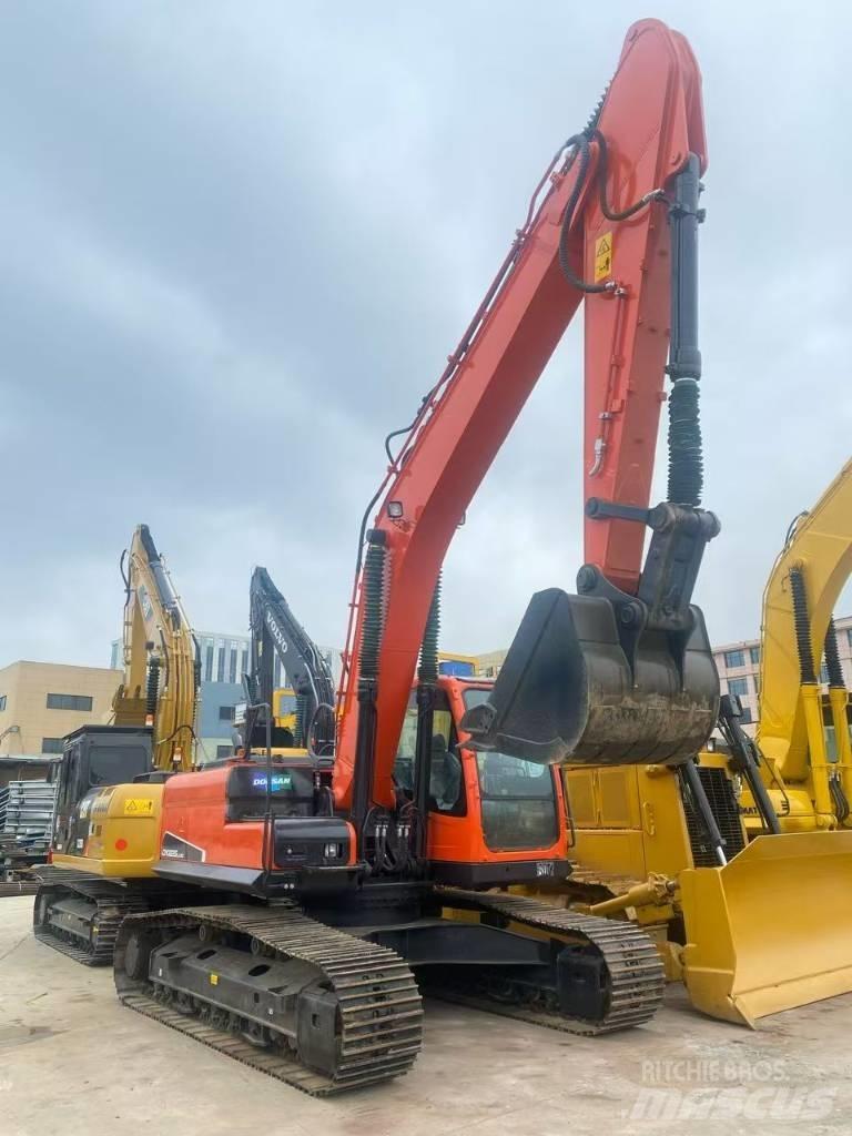 Doosan DX 225 LC Bageri gusjeničari