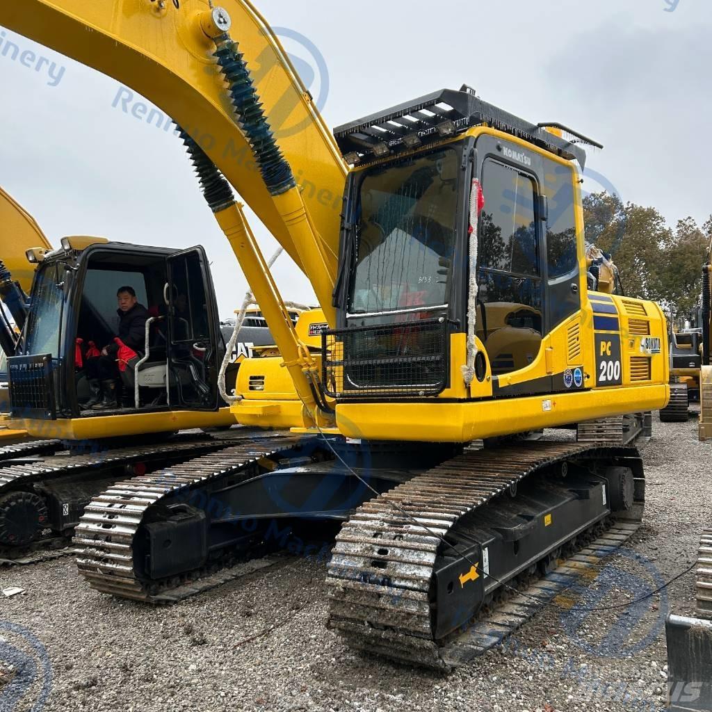 Komatsu PC200-8 Bageri gusjeničari