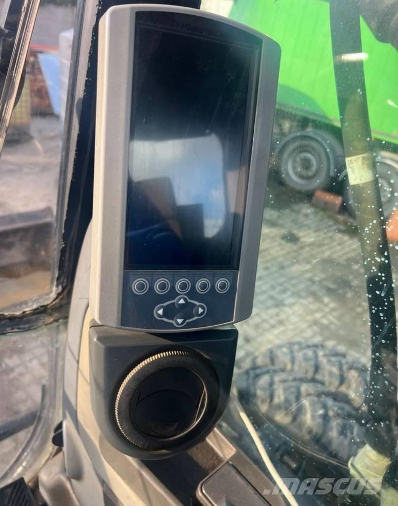 CAT M313D Bageri na kotačima