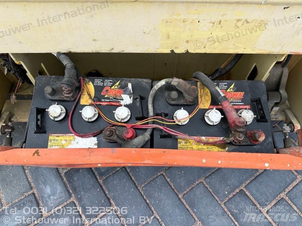 JLG 2030ES Škaraste platforme