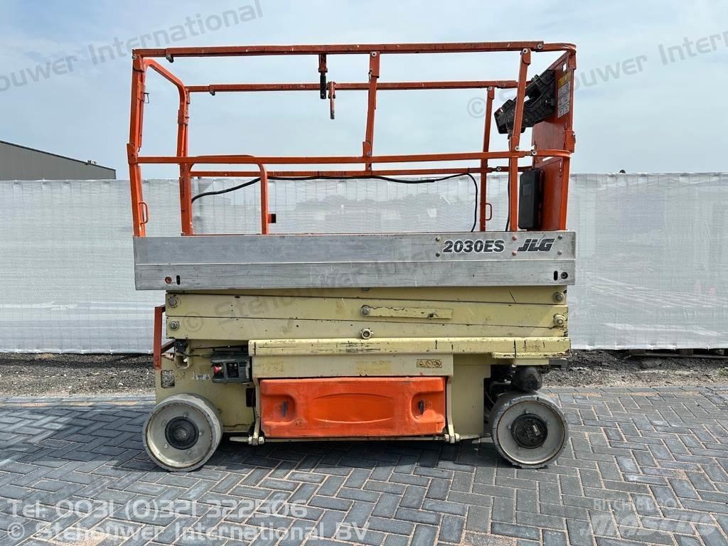JLG 2030ES Škaraste platforme