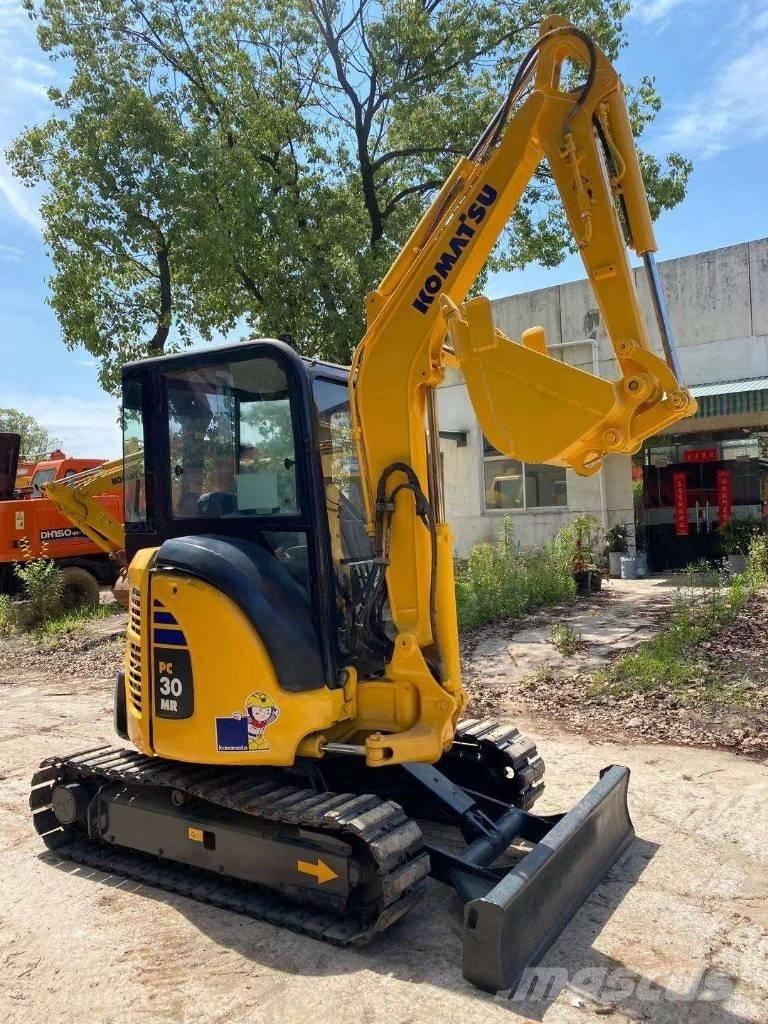 Komatsu PC 30 MR Mini bageri <7t