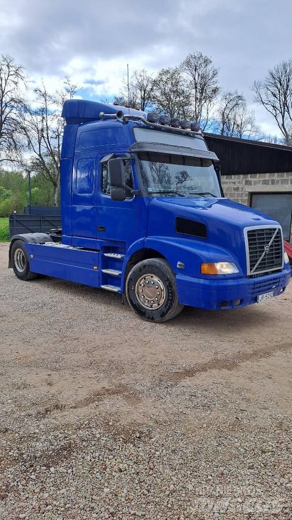 Volvo NH 12 Traktorske jedinice