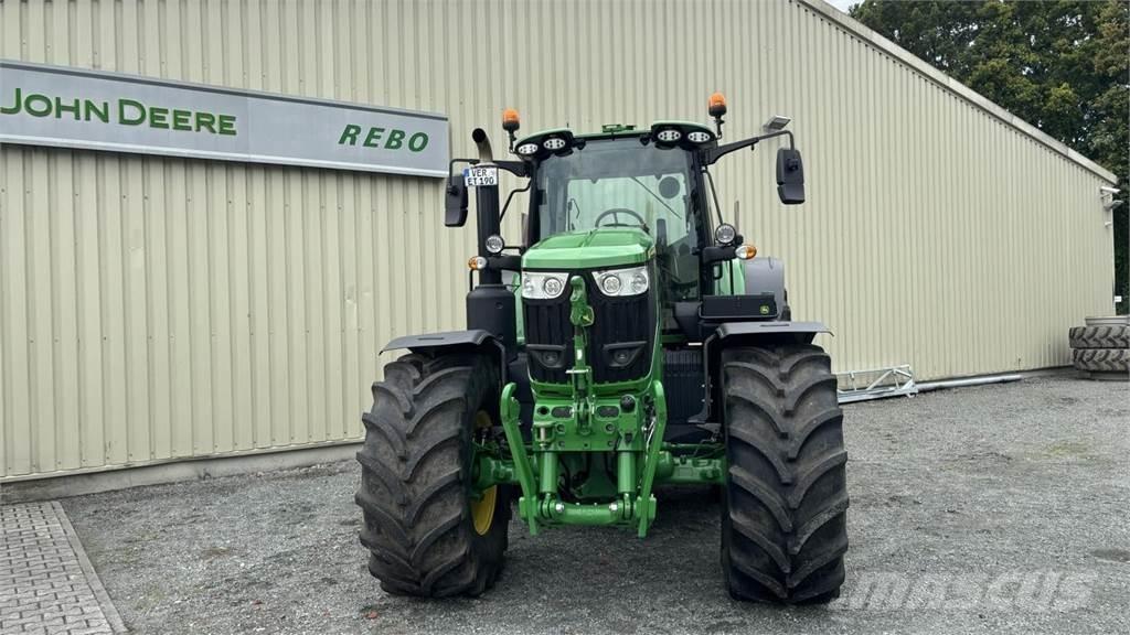 John Deere 6M240 Traktori