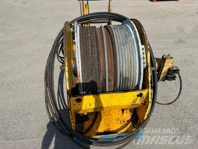 Bauer used winch Oprema i rezervni dijelovi za bušenje