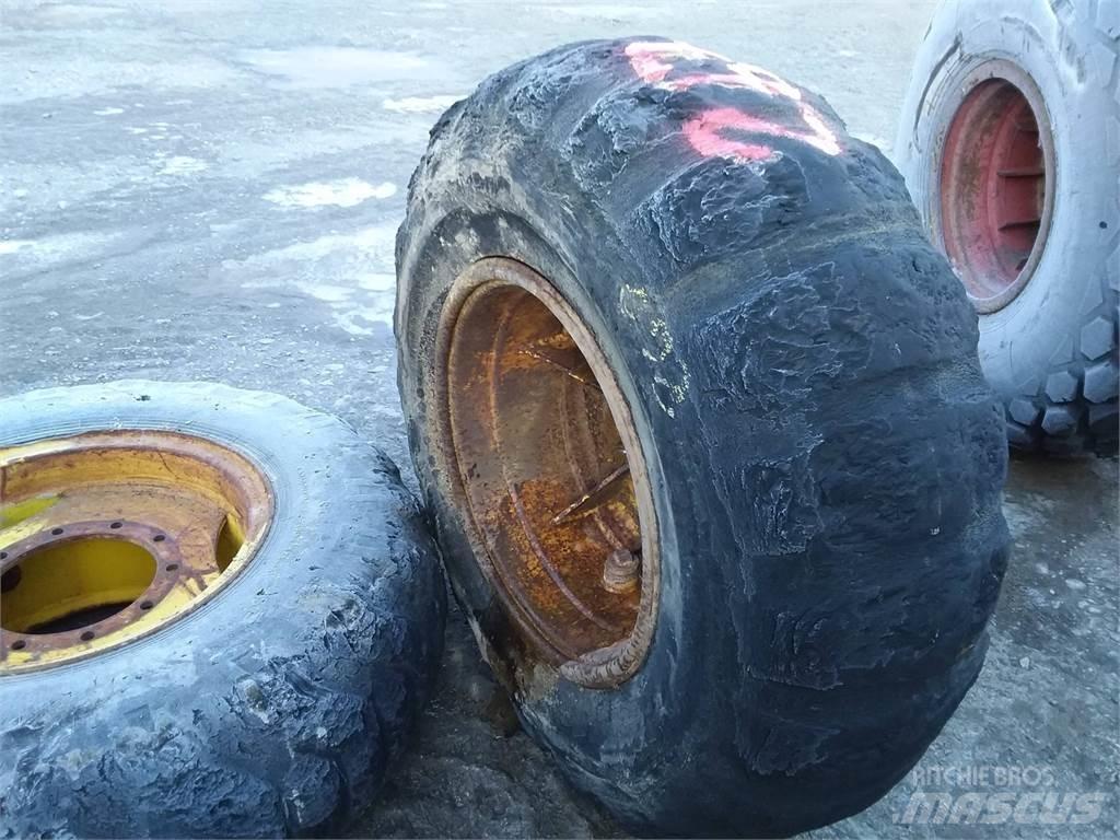 LS 17,5x25 Gume, kotači i naplatci