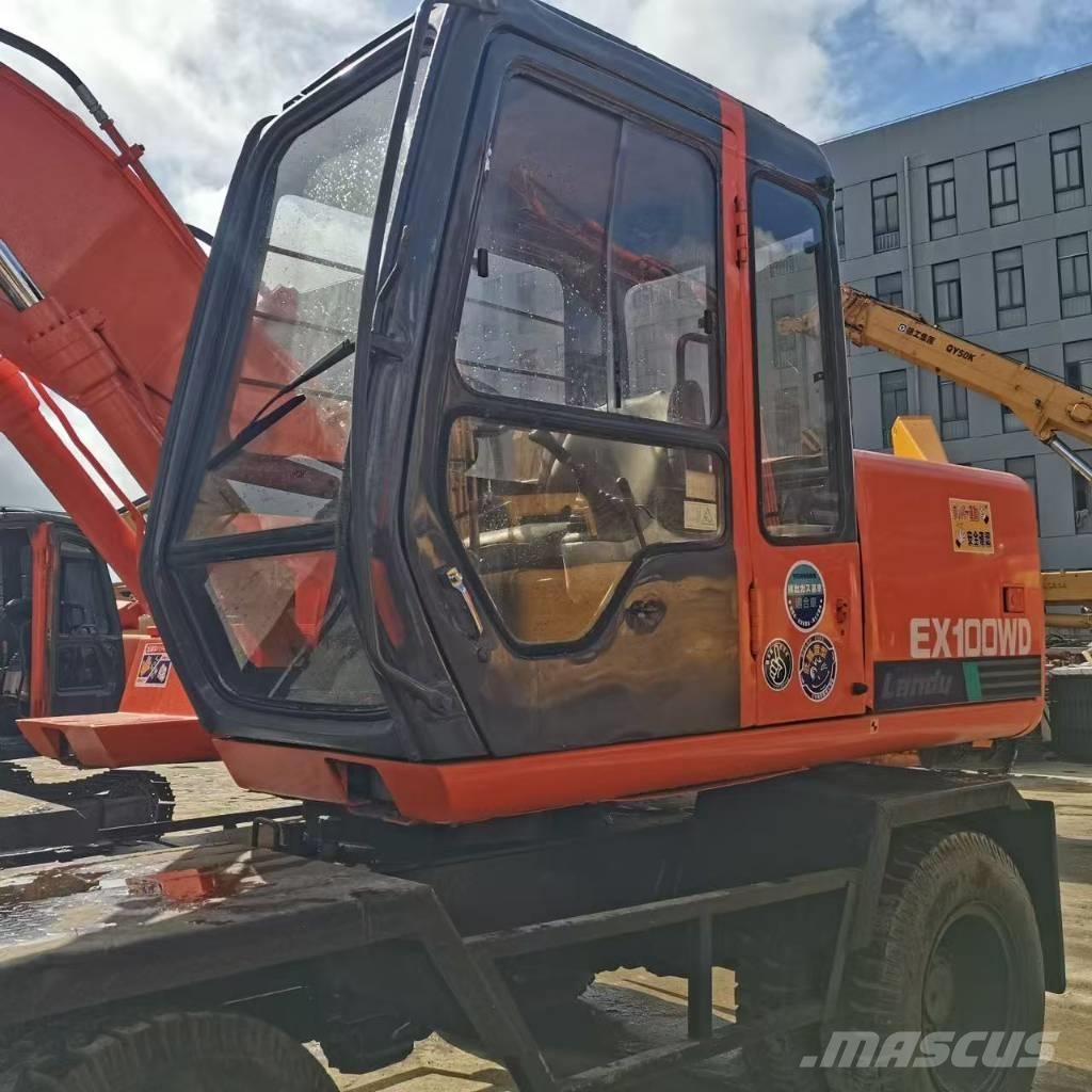 Hitachi EX 100 W D Bageri na kotačima