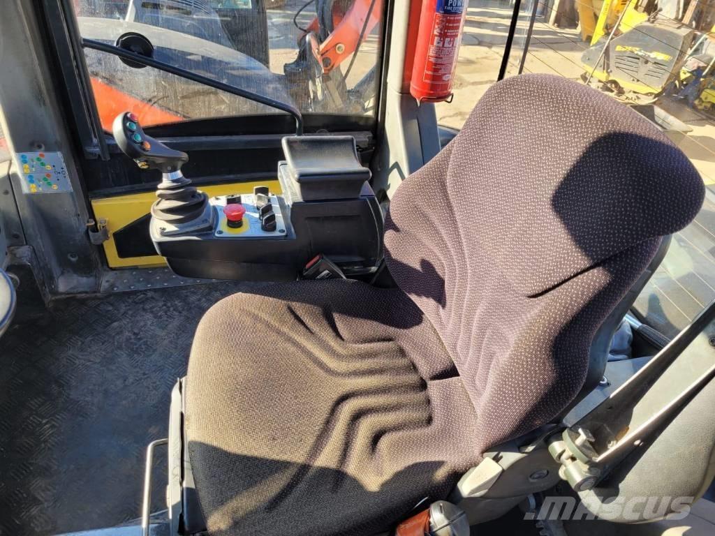 Bomag BW 151 AD-5 Valjci sa dvojnim bubnjem