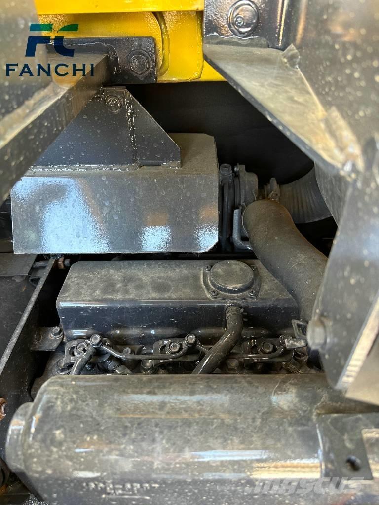 Komatsu PC 56-7 Bageri gusjeničari