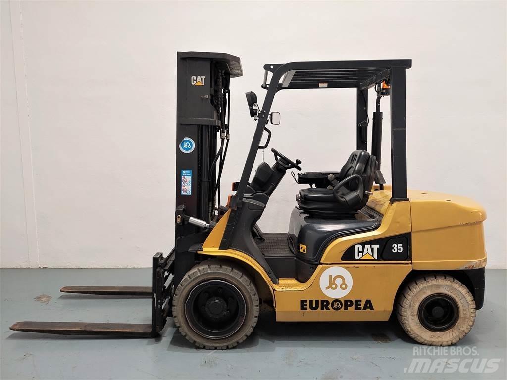 CAT DP35NTD Dizelski viličari