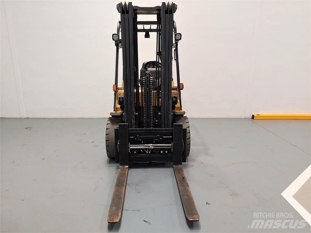 CAT DP35NTD Dizelski viličari