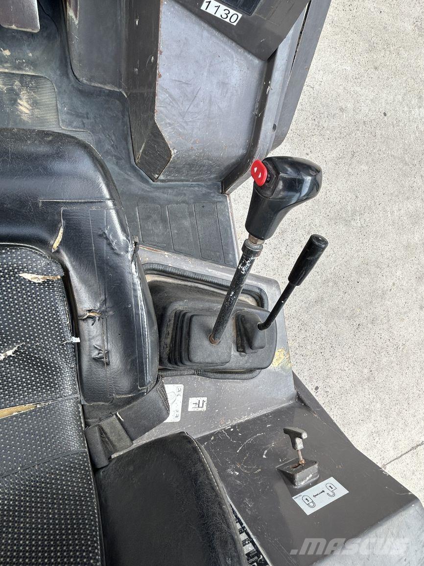 Manitou MH25-4 Terenski viličar