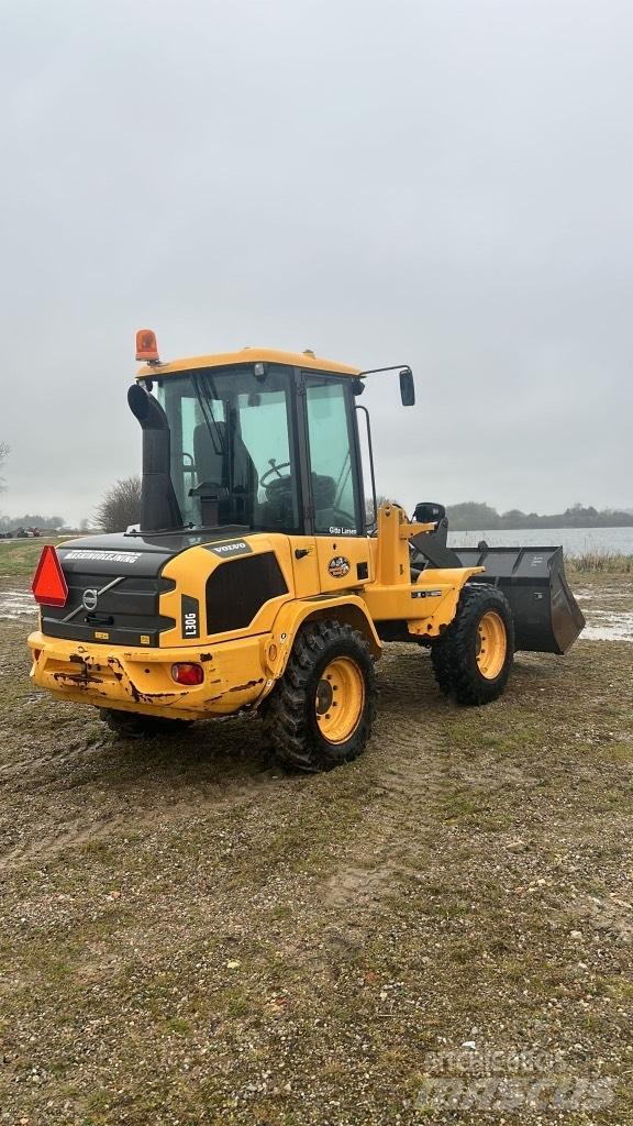 Volvo L 30 G Utovarivači na kotačima