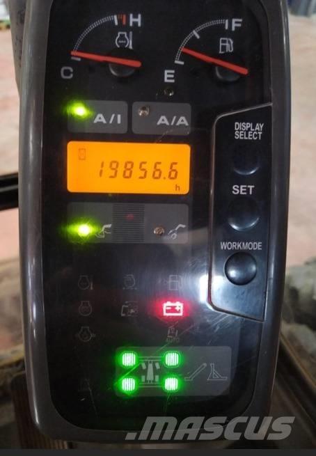 Hitachi ZX 210 W Bageri na kotačima