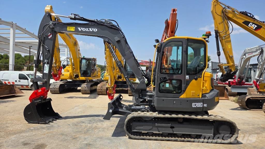 Volvo ECR 88 PLUS Midi bageri 7t – 12t