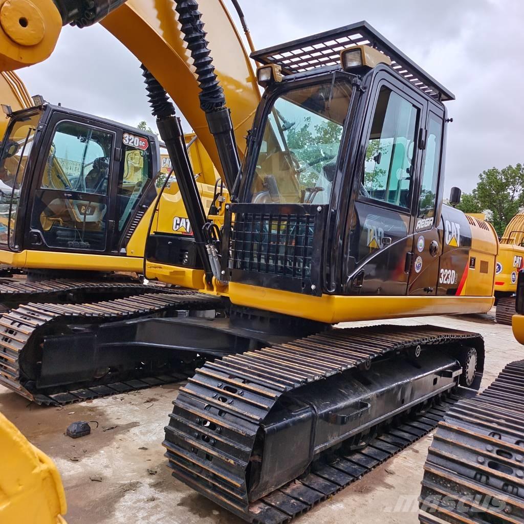CAT 323 D Bageri gusjeničari