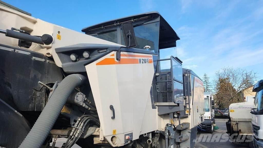 Wirtgen W210 FI Strojevi za betonsku galanteriju