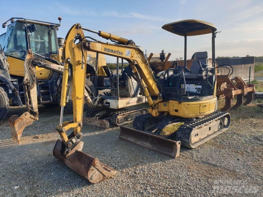 Komatsu PC26MR-3 Mini bageri <7t