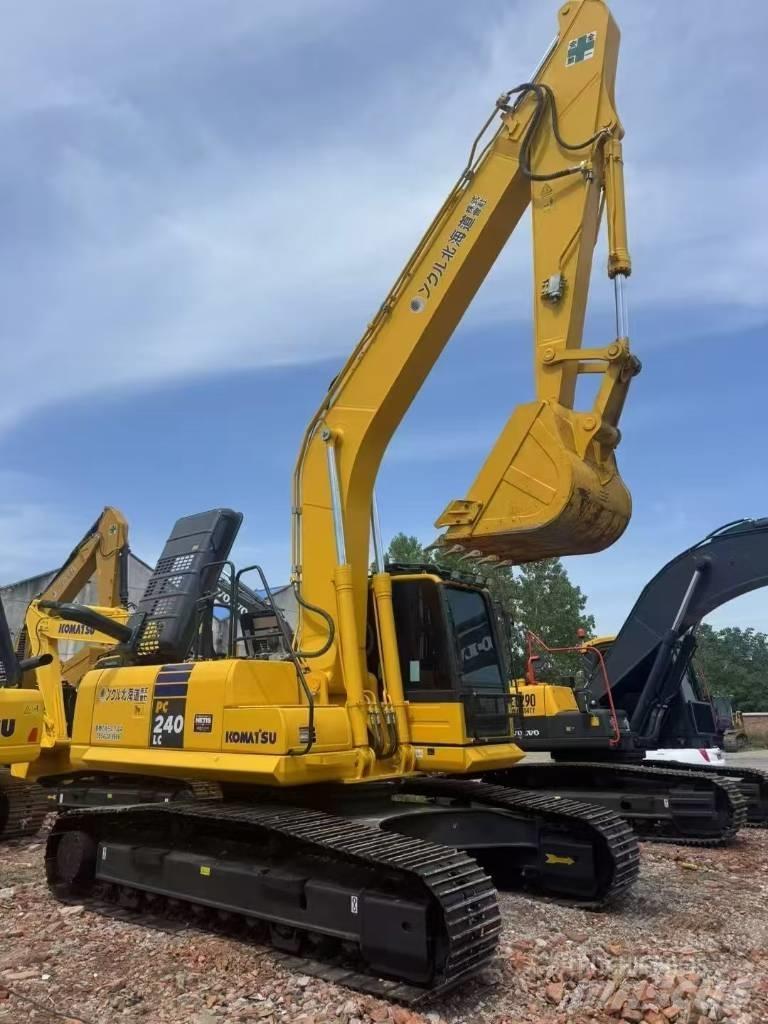 Komatsu 240LC-8 Bageri gusjeničari
