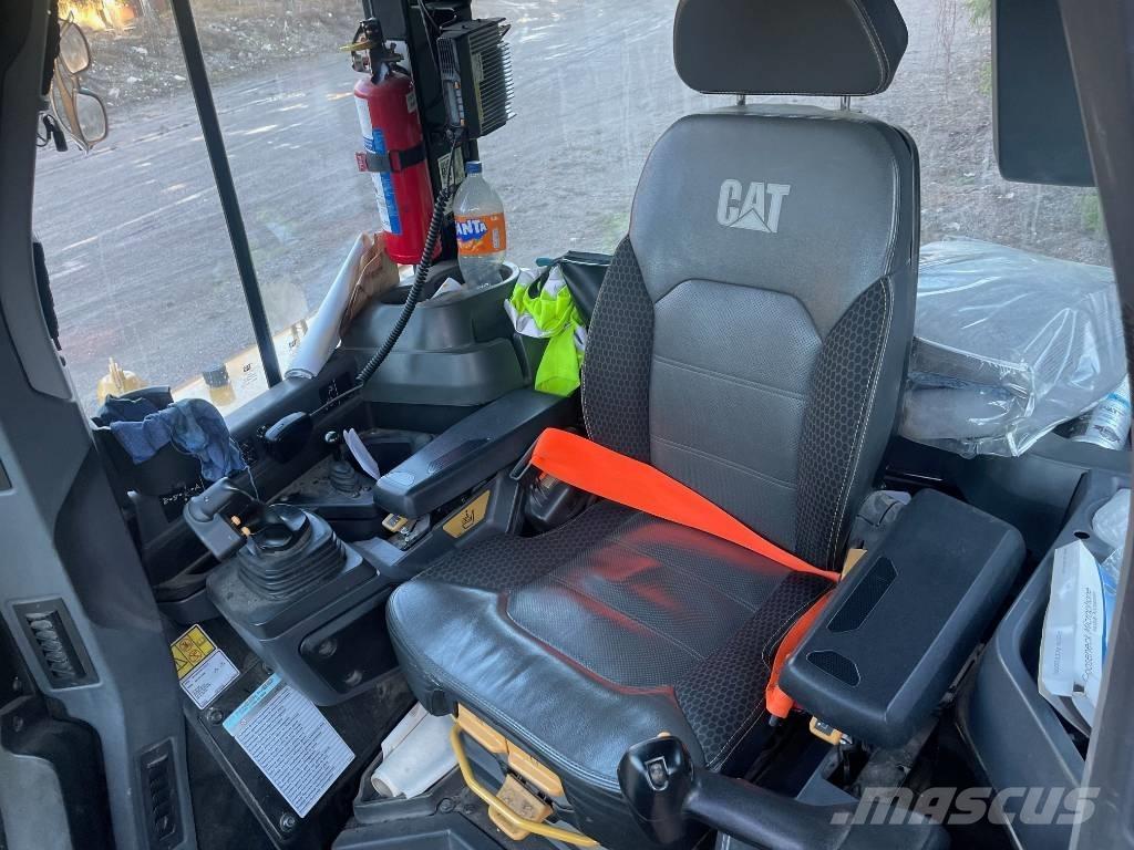 CAT D 6 XE LGP Buldožeri gusjeničari