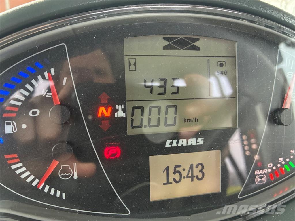 CLAAS Arion 660 Traktori