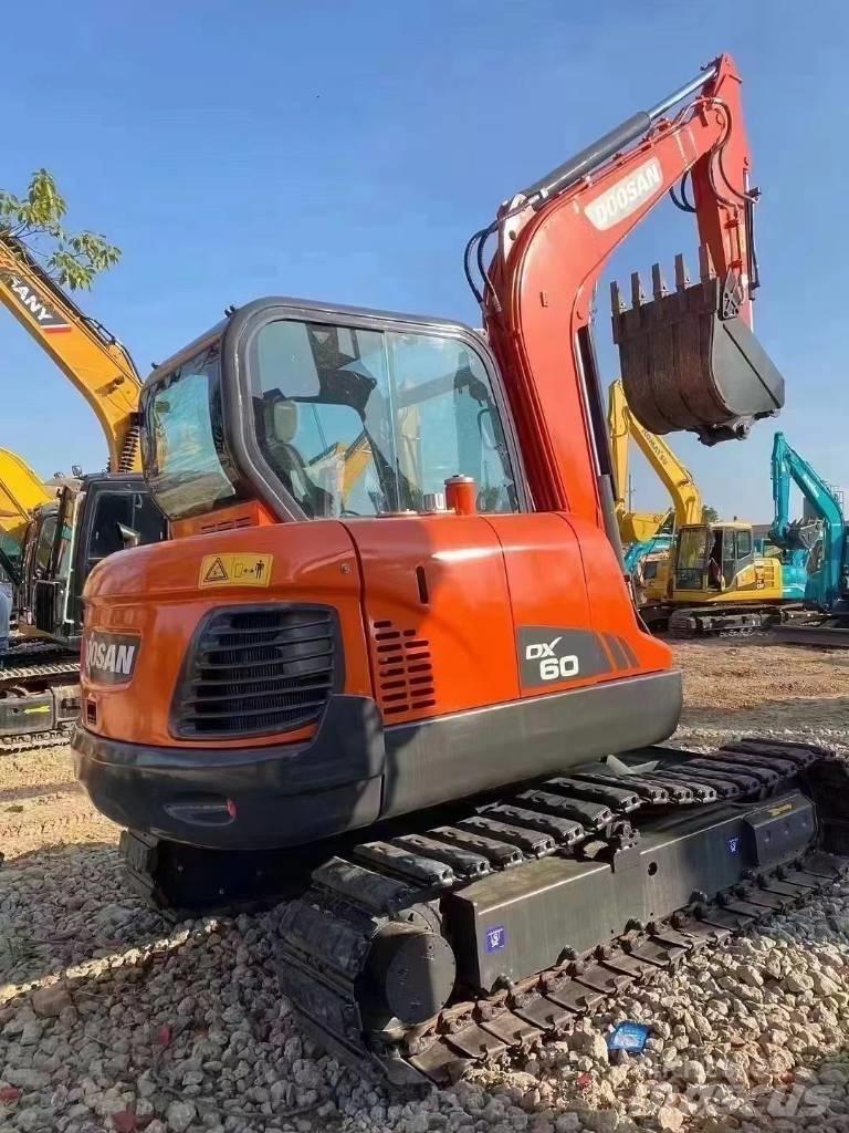 Doosan DX 60-9 Mini bageri <7t