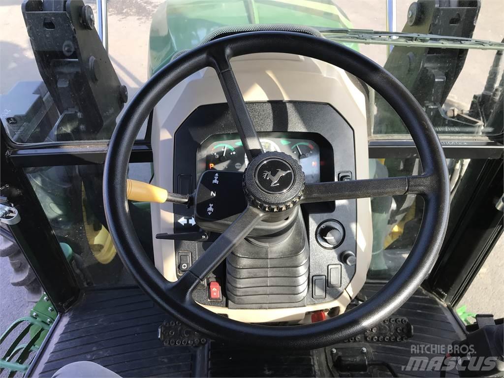 John Deere 5075 E Traktori