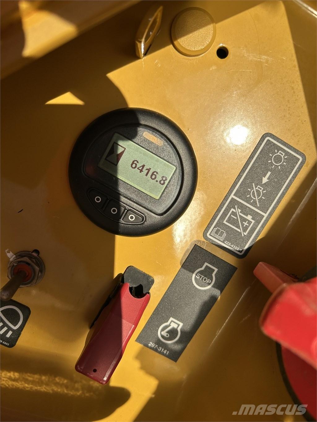 CAT D 5 LGP Buldožeri gusjeničari