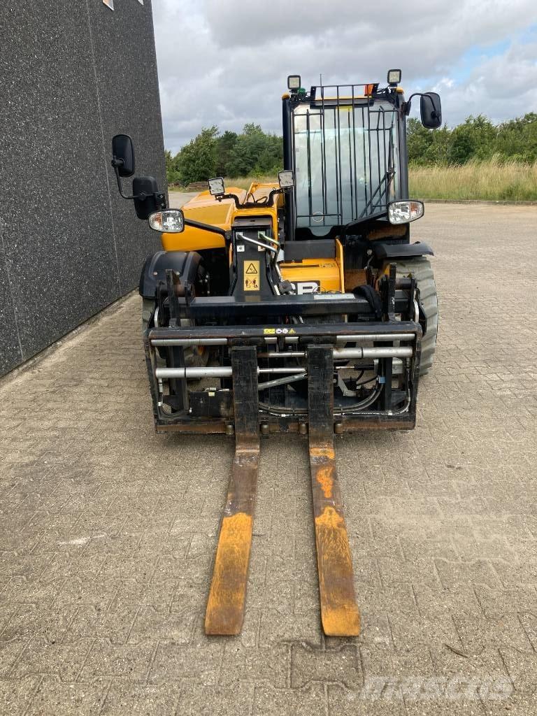 JCB 525-60 E Teleskopski viličari