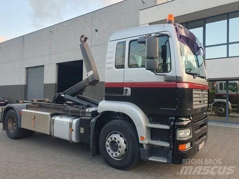 MAN TG 310 A Rol kiper kamioni s kukama za dizanje