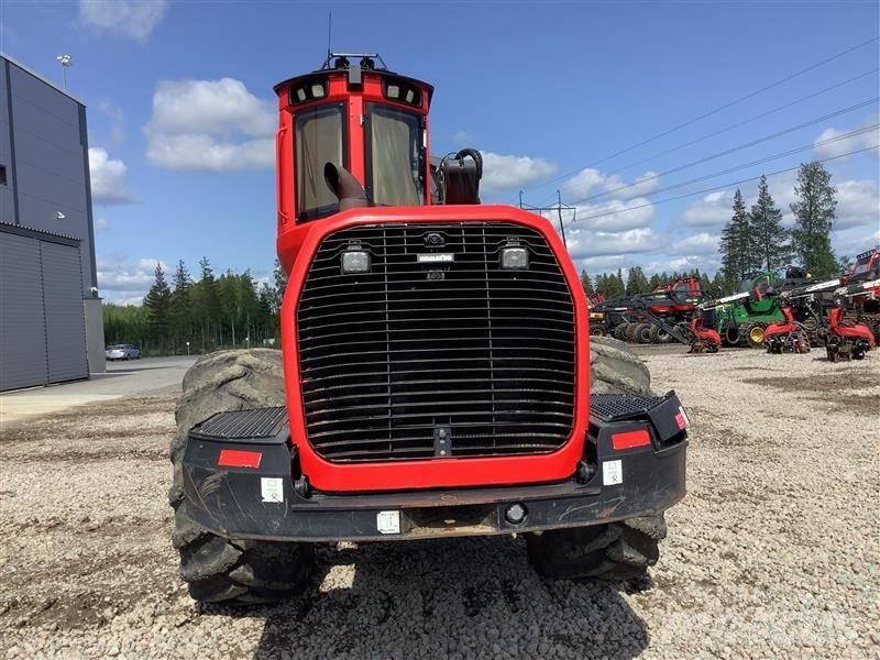 Komatsu 911 Harversteri