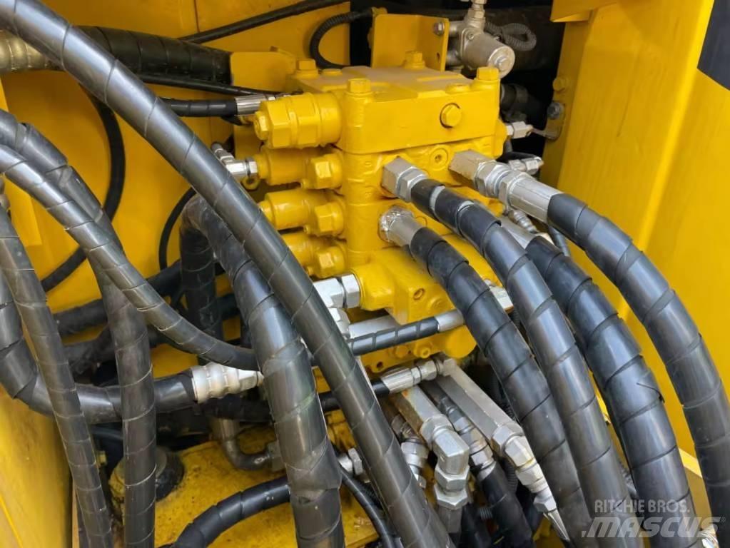Komatsu PC 120 Bageri gusjeničari