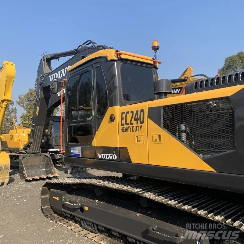 Volvo EC 240 Bageri gusjeničari