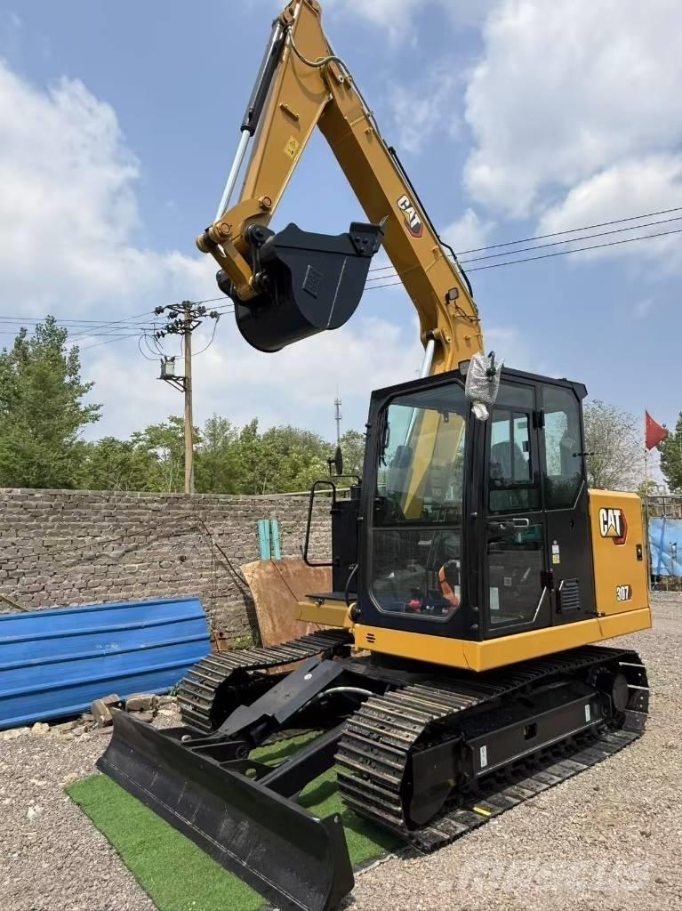 CAT 307 Bageri gusjeničari