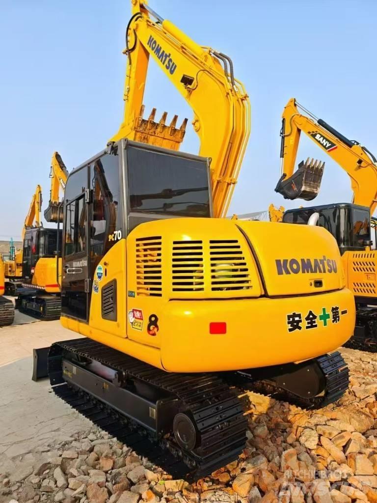 Komatsu 70-8 Bageri gusjeničari