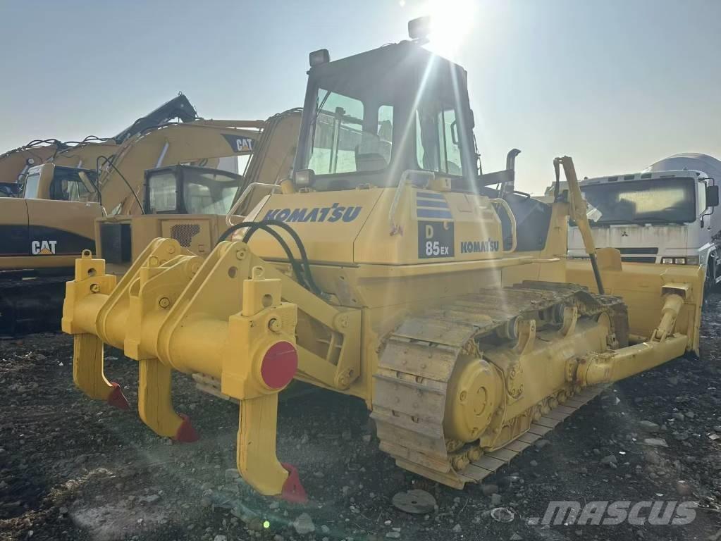 Komatsu D 85 E Buldožeri gusjeničari