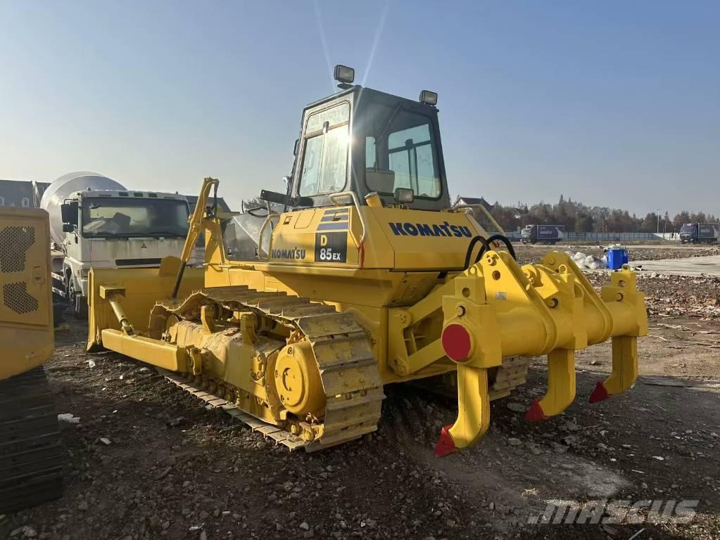 Komatsu D 85 E Buldožeri gusjeničari