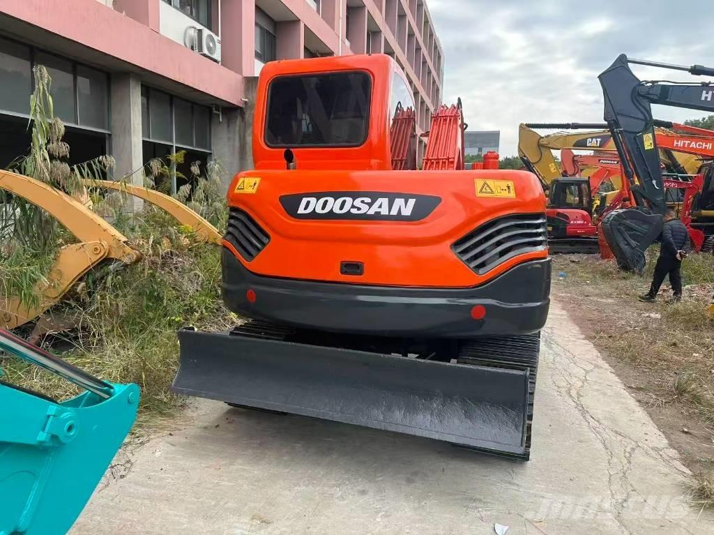 Doosan DX 75-9 C Bageri gusjeničari