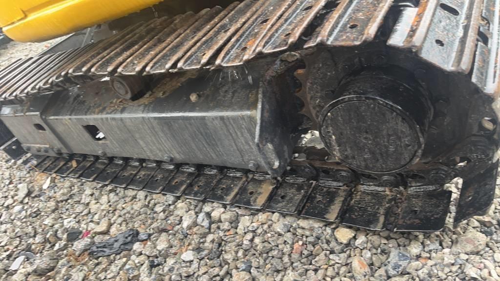 Komatsu PC 30 Bageri gusjeničari