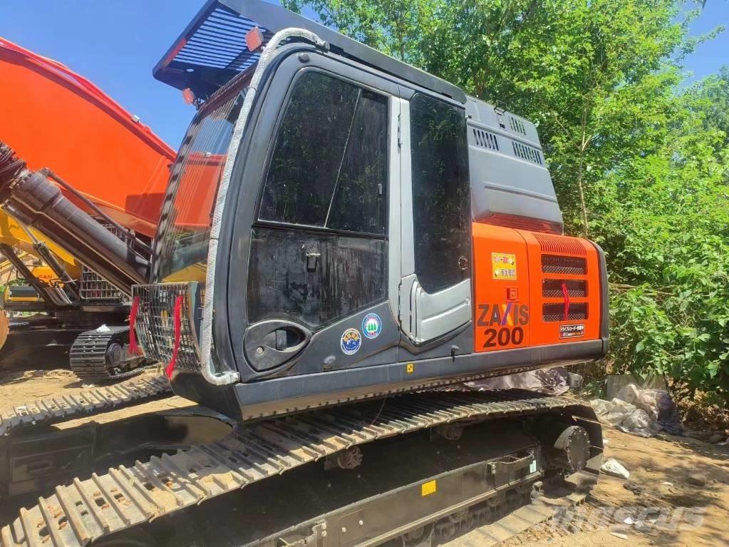 Hitachi EX200-3 Bageri gusjeničari
