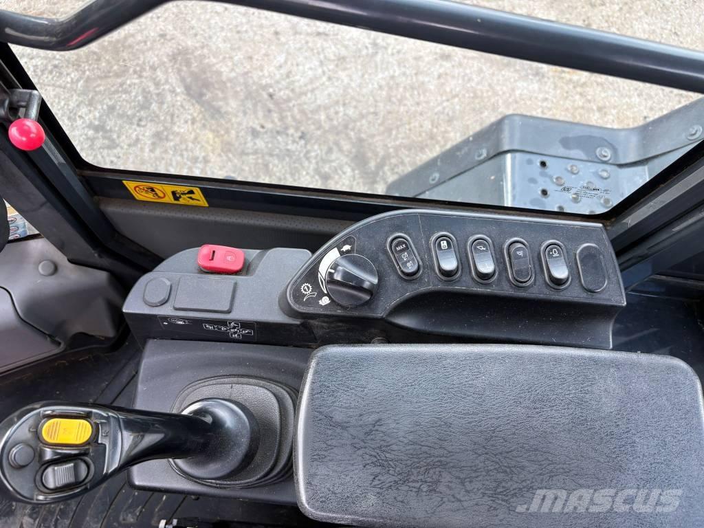 Komatsu WA320-8 Utovarivači na kotačima