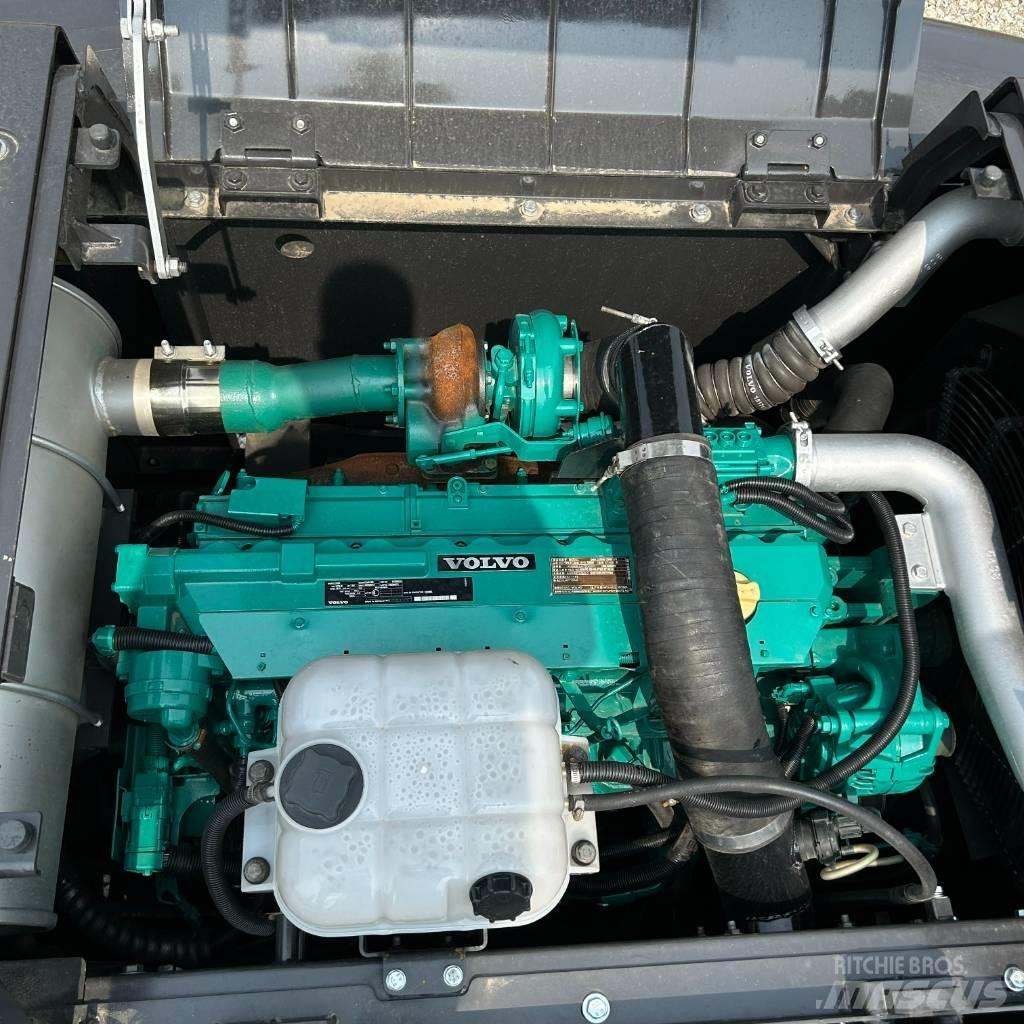 Volvo 300 Bageri gusjeničari