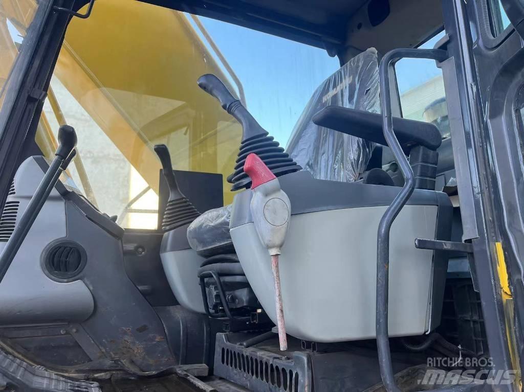 Komatsu pc220-8mo Bageri gusjeničari